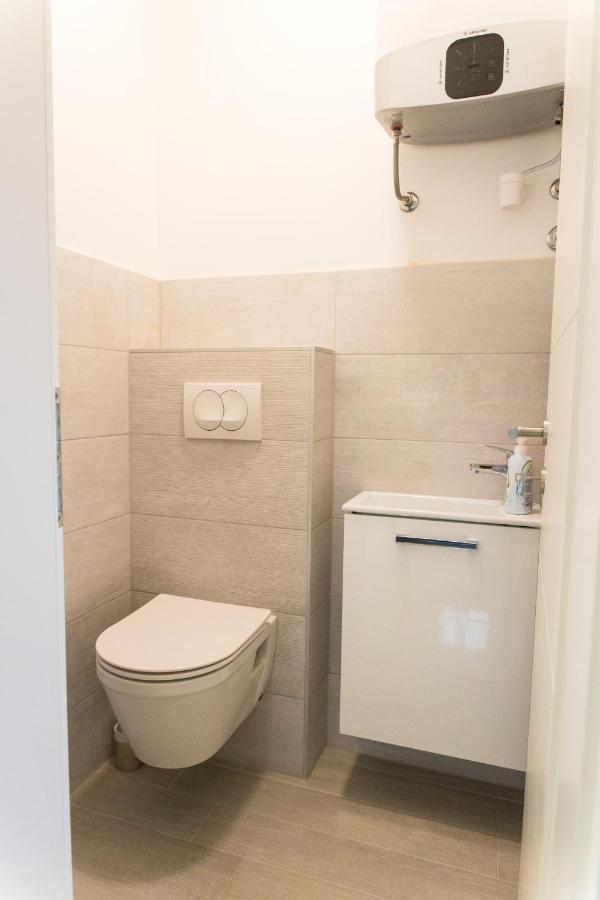 Apartment Zara - Luxury Apartment With Private Pool Esterno foto