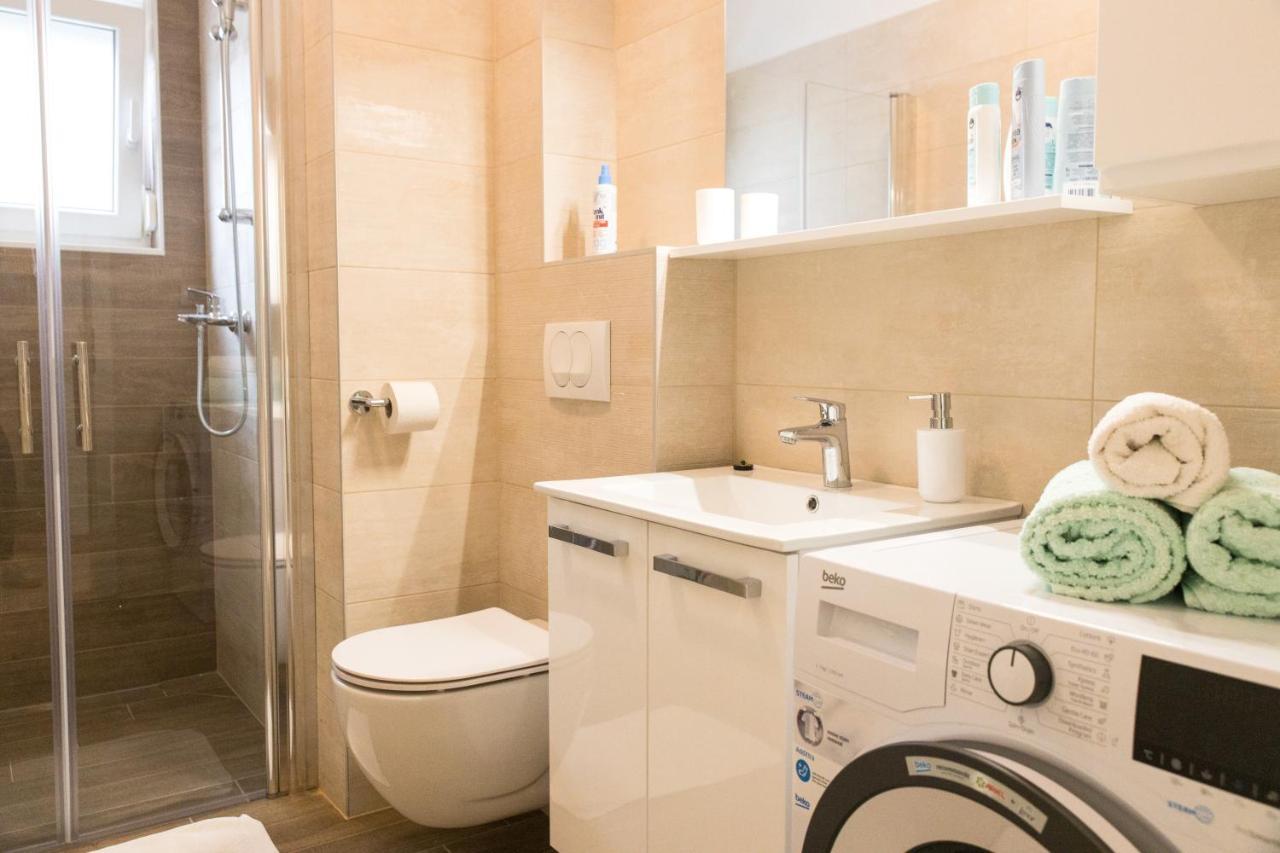 Apartment Zara - Luxury Apartment With Private Pool Esterno foto