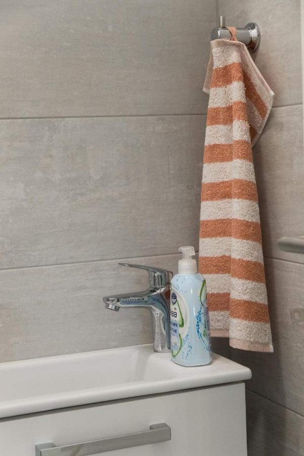 Apartment Zara - Luxury Apartment With Private Pool Esterno foto