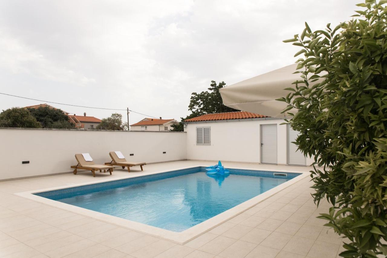 Apartment Zara - Luxury Apartment With Private Pool Esterno foto