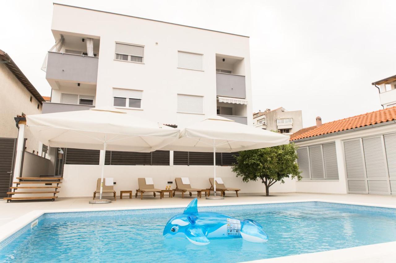 Apartment Zara - Luxury Apartment With Private Pool Esterno foto